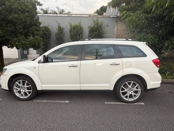 DODGE JOURNEY 3.6 RT V6 GASOLINA 4P AUTOMÁTICO